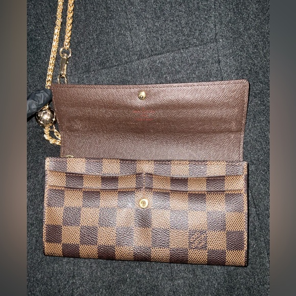 ✅AUTHENTIC AVAILABLE LONG DAMIER LOUIS VUITTON WALLET - Picture 2 of 16